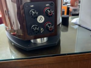 파인오디오(FYNE AUDIO) F1-8 북셀프스피커